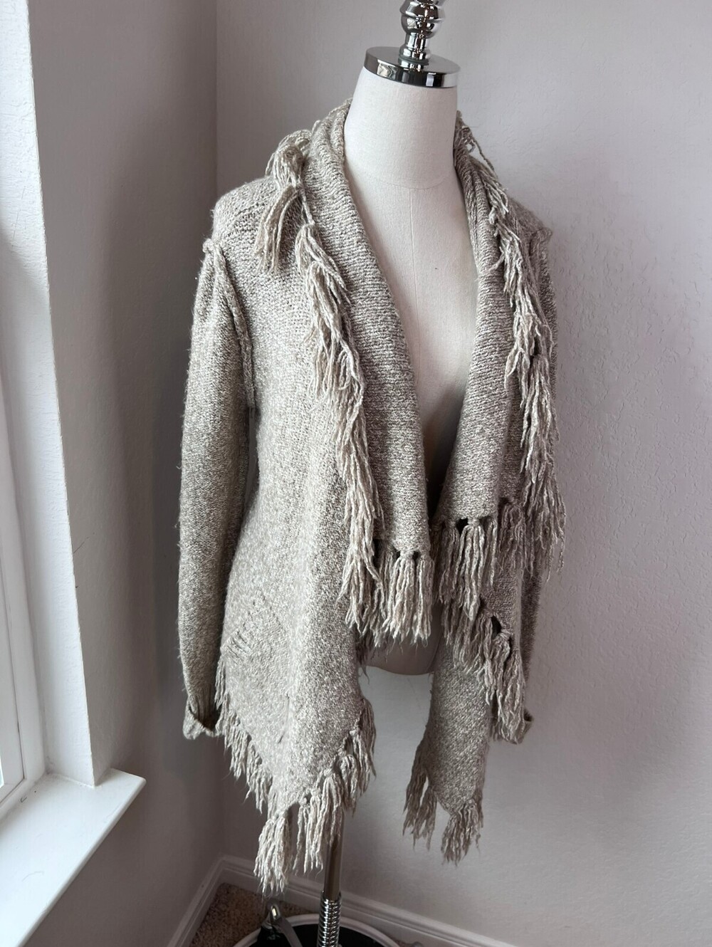 Camellia Western Fringe Beige Open Front Cardigan Sweater size Small